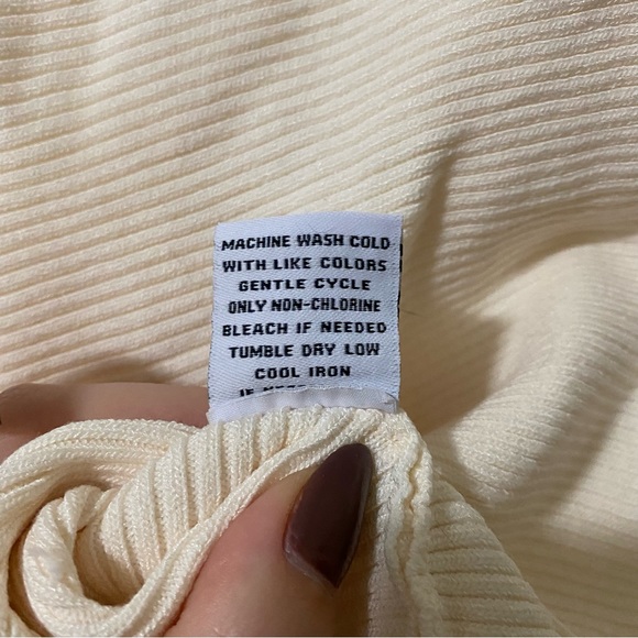 525 Cream Ribbed Tank - Picture 6 of 7